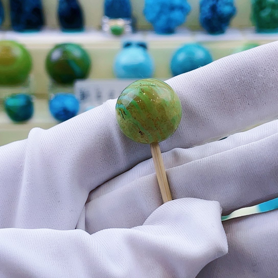 绿松石颈饰未镶嵌