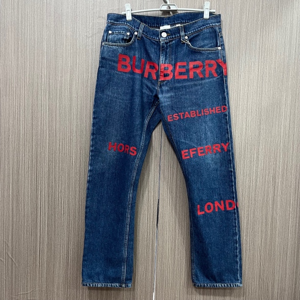 99新Burberry巴宝莉弹幕牛仔裤尺码：32