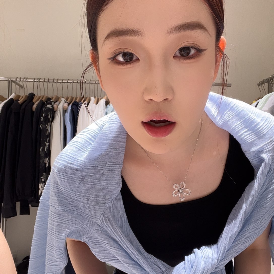 美女 洗衣做饭擦地挣钱