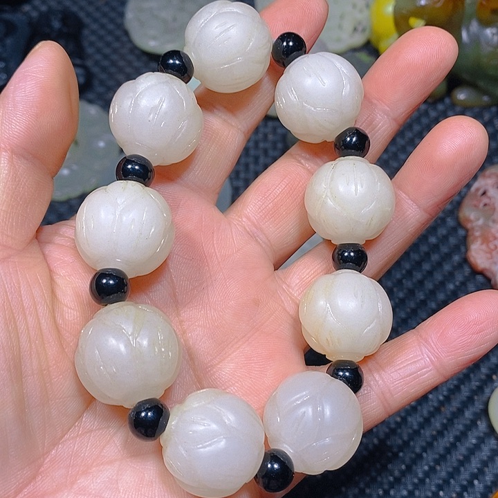 吊坠白玉菩提精选