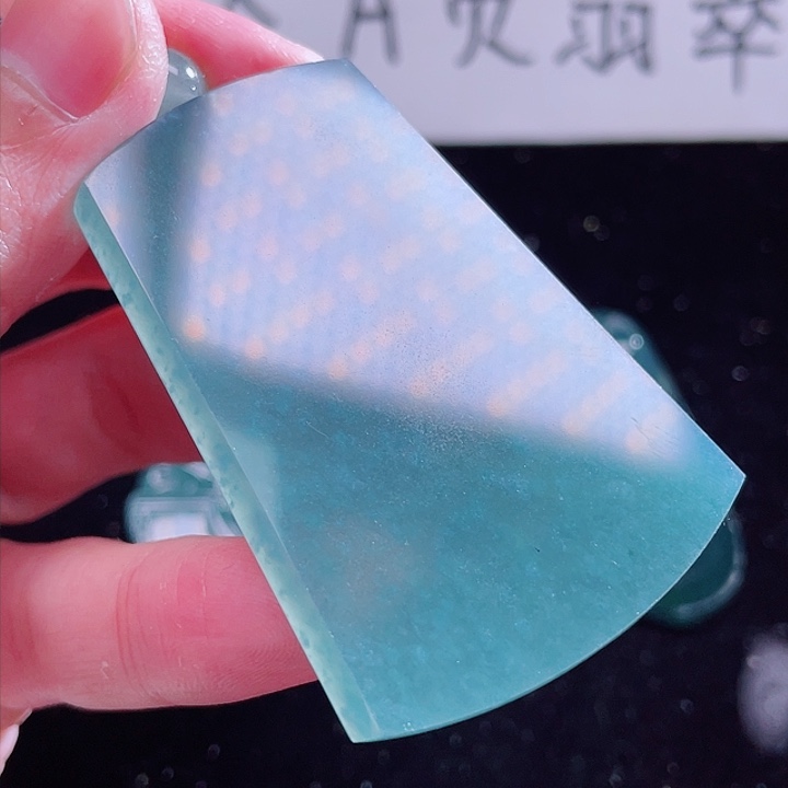 翡翠颈饰未镶嵌999999999