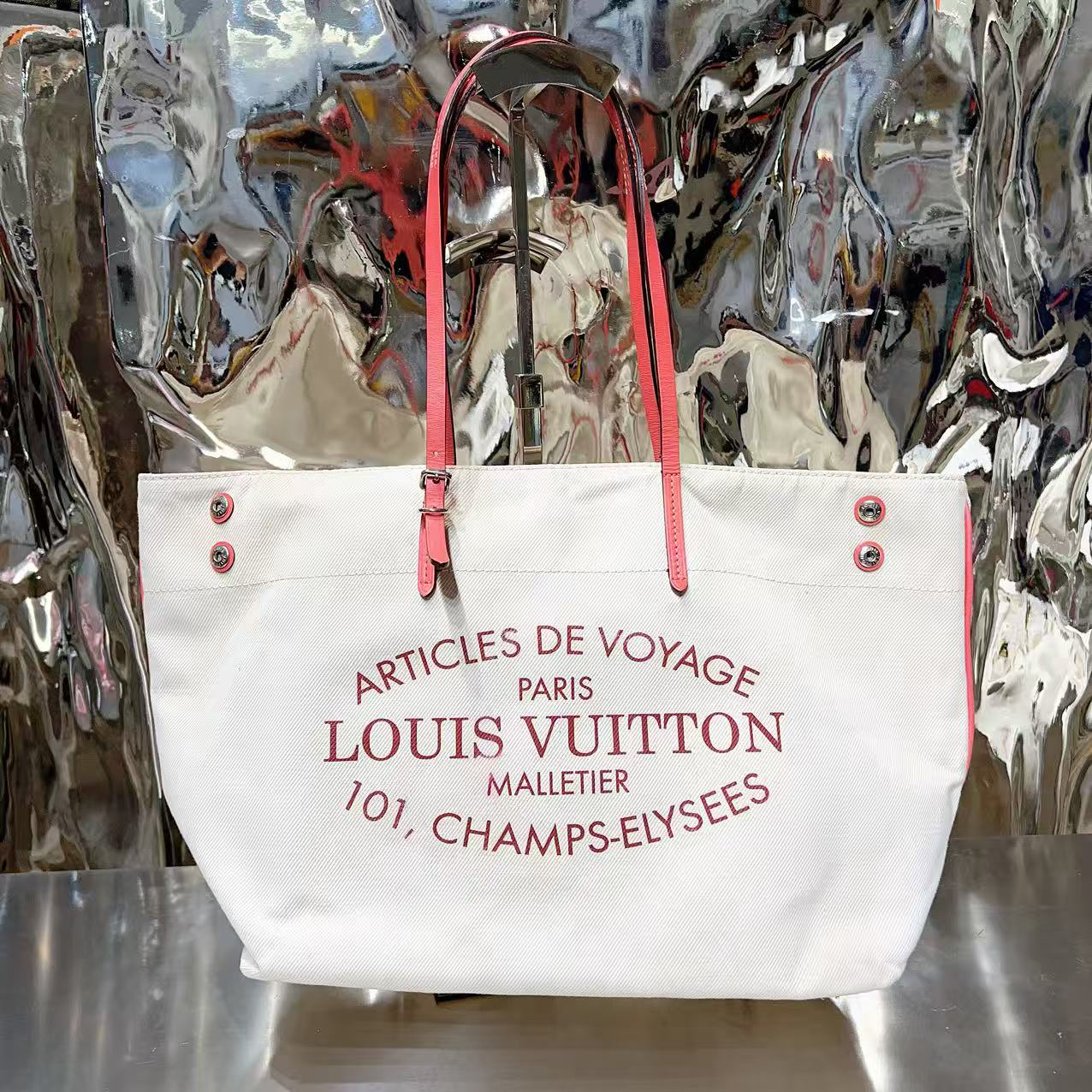 95新 LouisVuitton/路易威登 白色 logo印花 托特 单肩包/HD