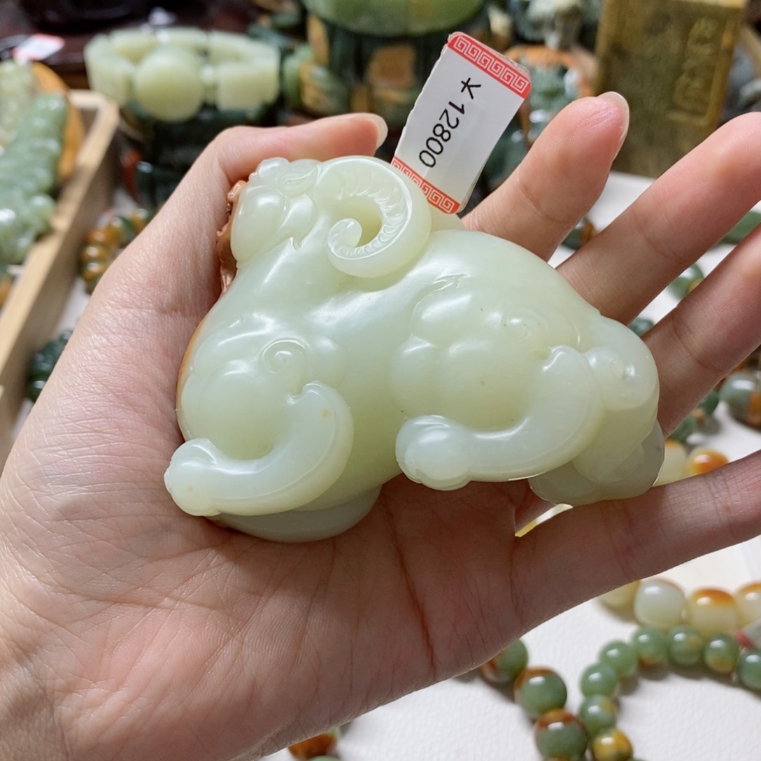 透闪石质玉摆件未镶嵌沈****e