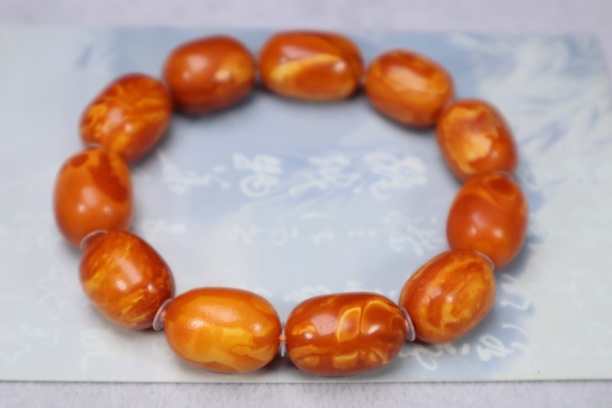 天然琥珀蜜蜡枣珠手串 尺寸15.6mm  31.76克