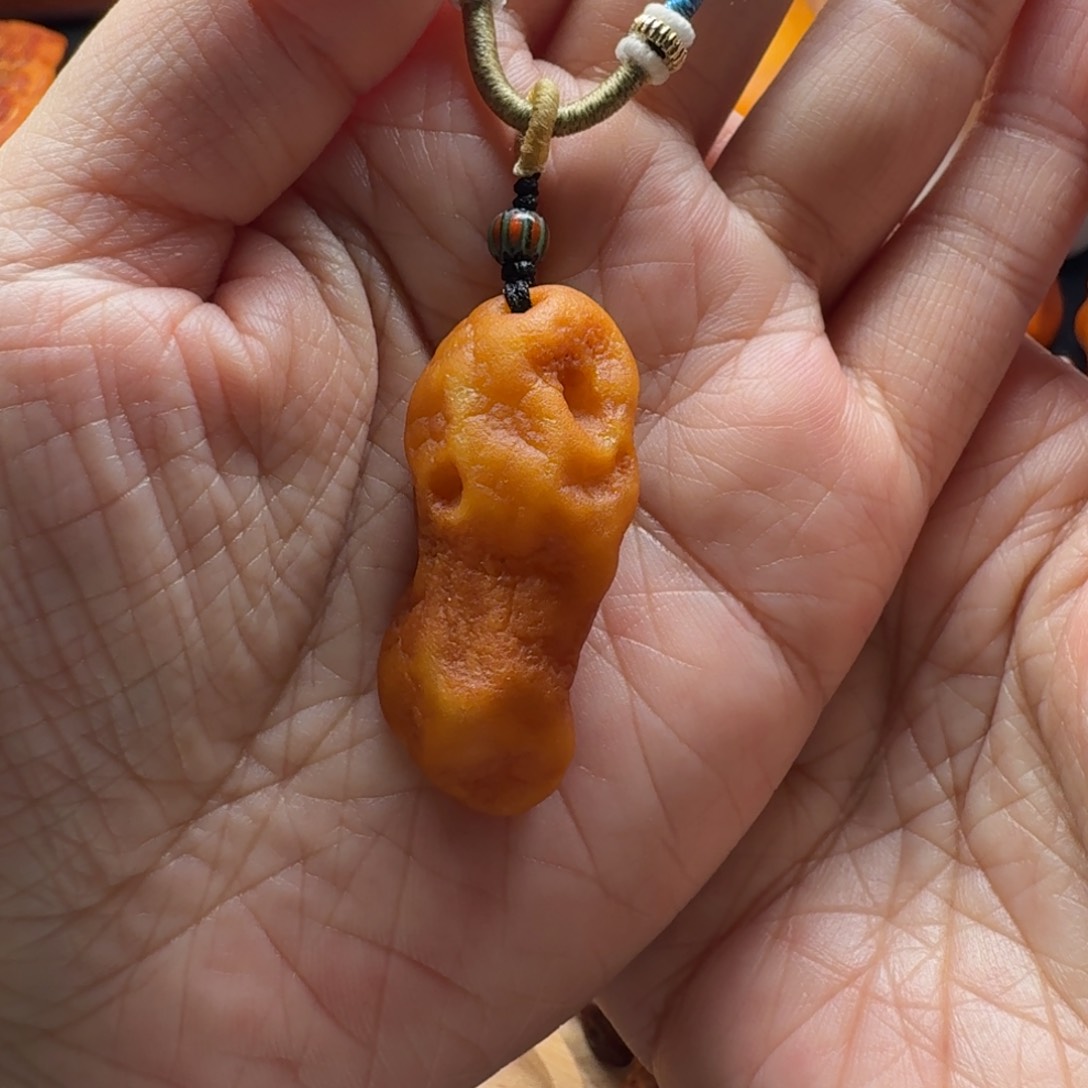 琥珀颈饰未镶嵌吊坠原石海漂
