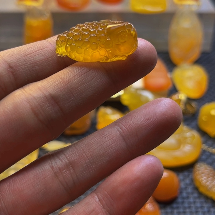 流***月未镶嵌旦面石英质玉