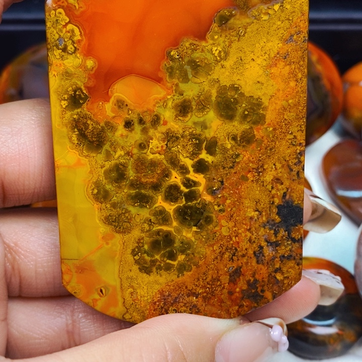 兰***博玛瑙/玉髓未镶嵌玛瑙