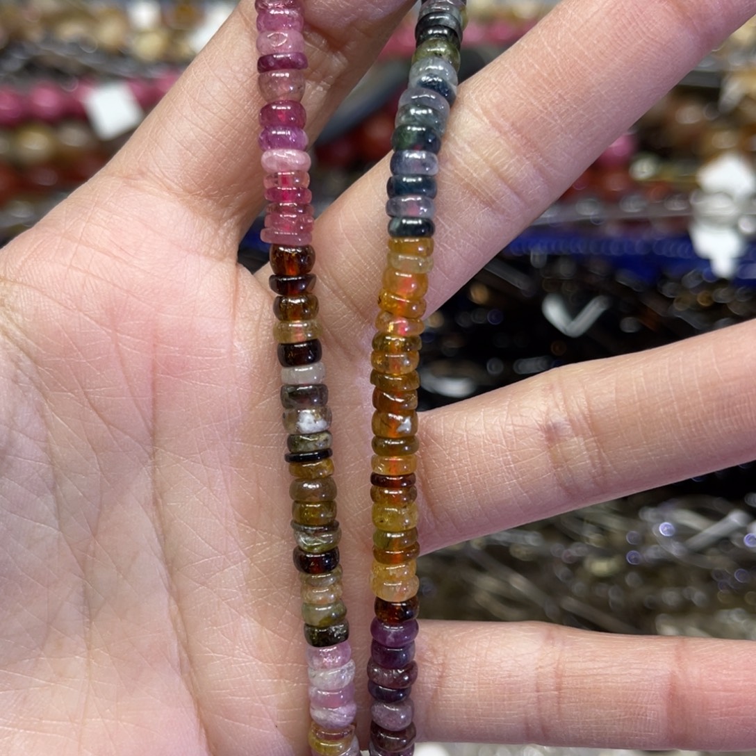 玛瑙/玉髓散珠碧玺卡5.5一条