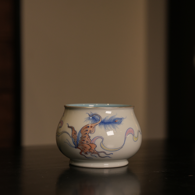 念物斗彩凤尾蝶水洗一个水盂