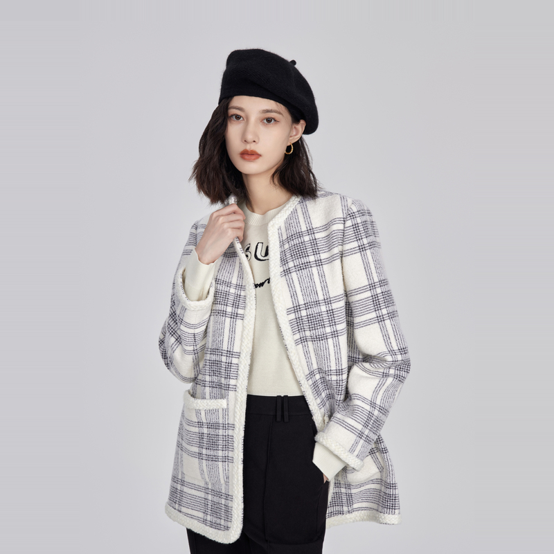 OBEG欧碧倩冬季时尚格纹冬季手长大衣10444029