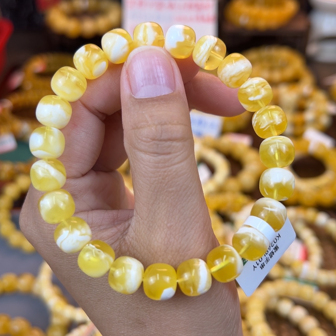 琥珀裸石未镶嵌nhhhhbhjjnnnm