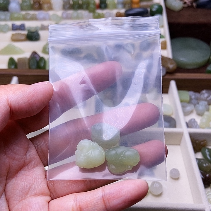 未***来和田玉未镶嵌手链