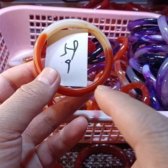 玛瑙/玉髓未镶嵌手镯