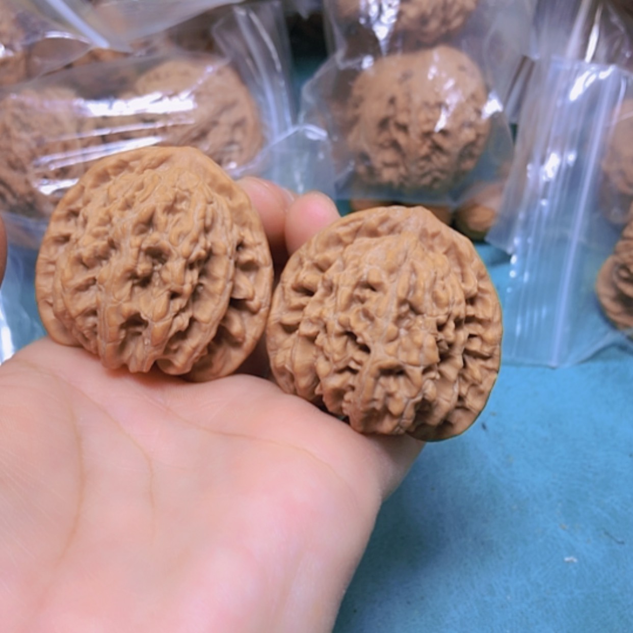 【闪购商品】把件核桃40.5霞云岭修尖