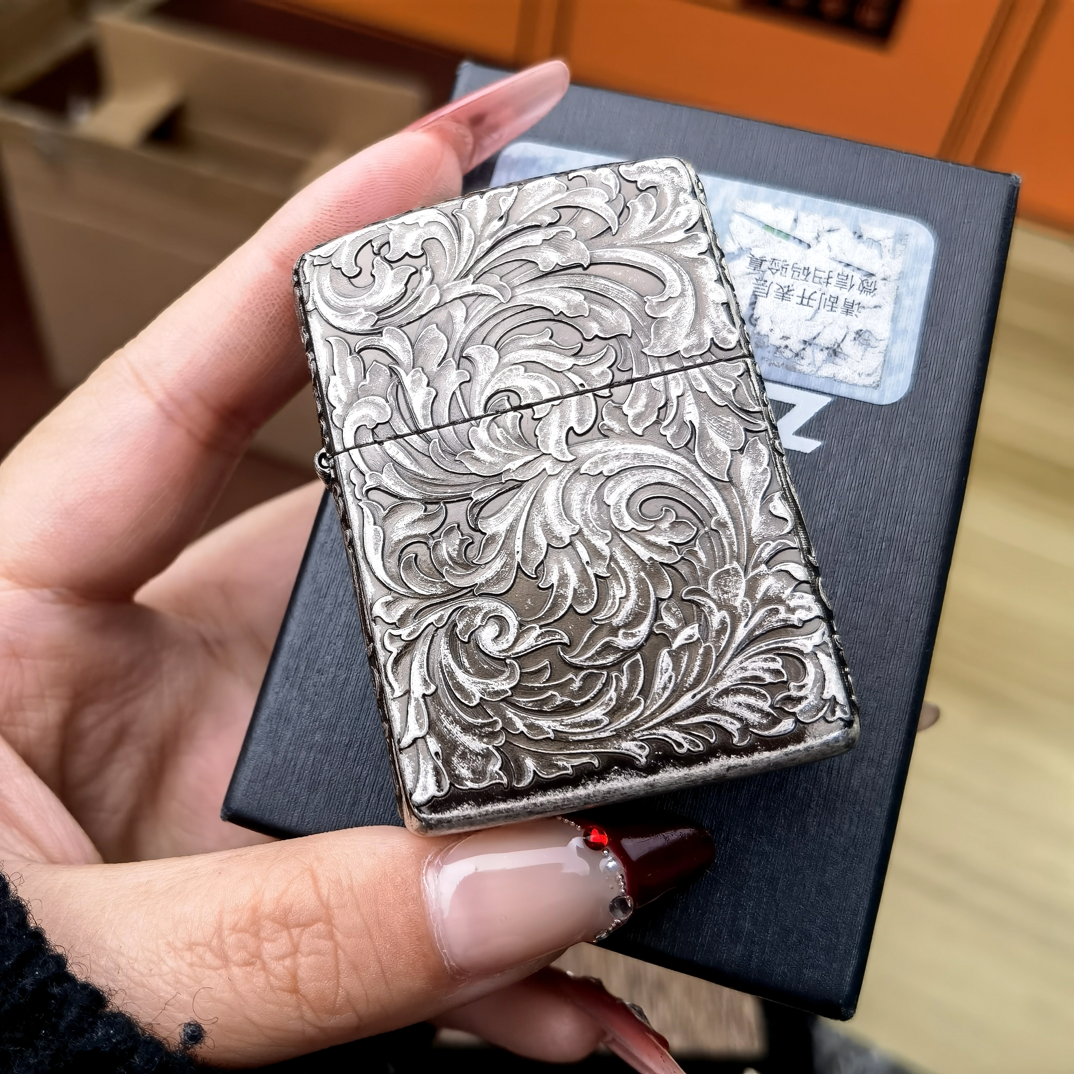 CC Zippo打火机四维浮雕盔甲唐草