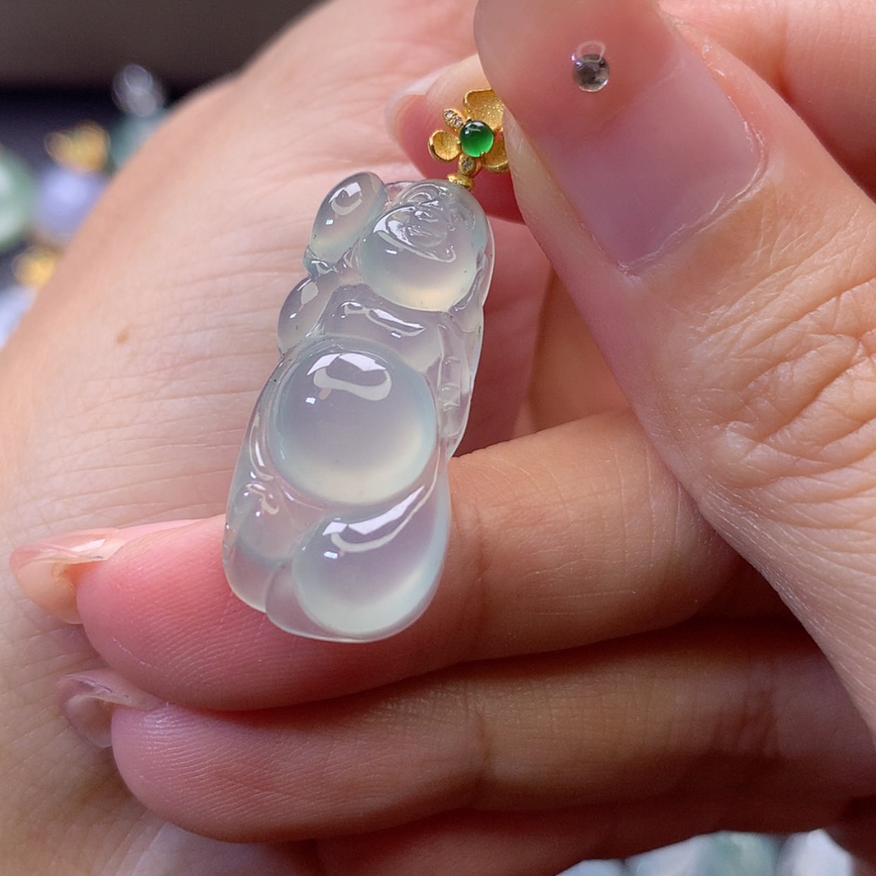 【闪购商品】吊坠(赠链)18K金镶嵌翡翠