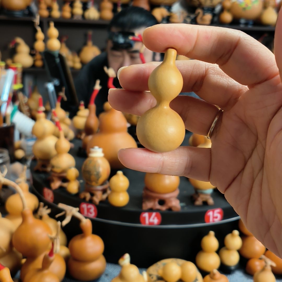 紫***羽葫芦福禄双全手把件