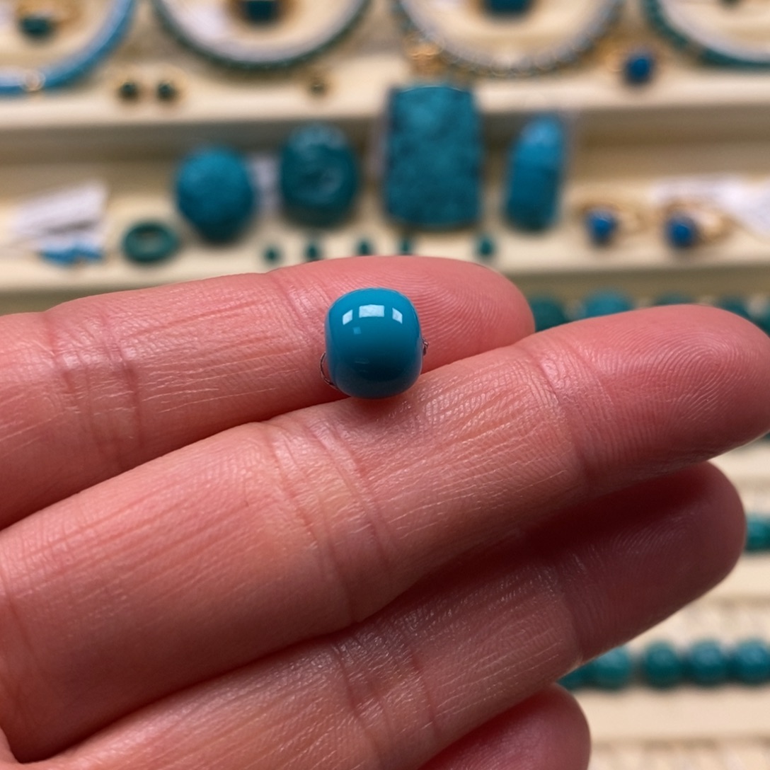 绿松石未镶嵌珠宝奇石直径8.3×7.1老型