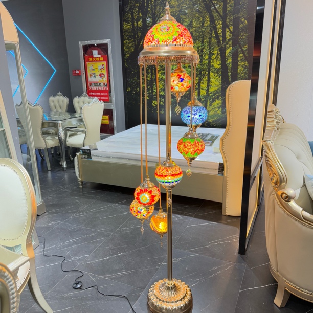 新疆包邮台灯 BT8220/ 7+1金色美式