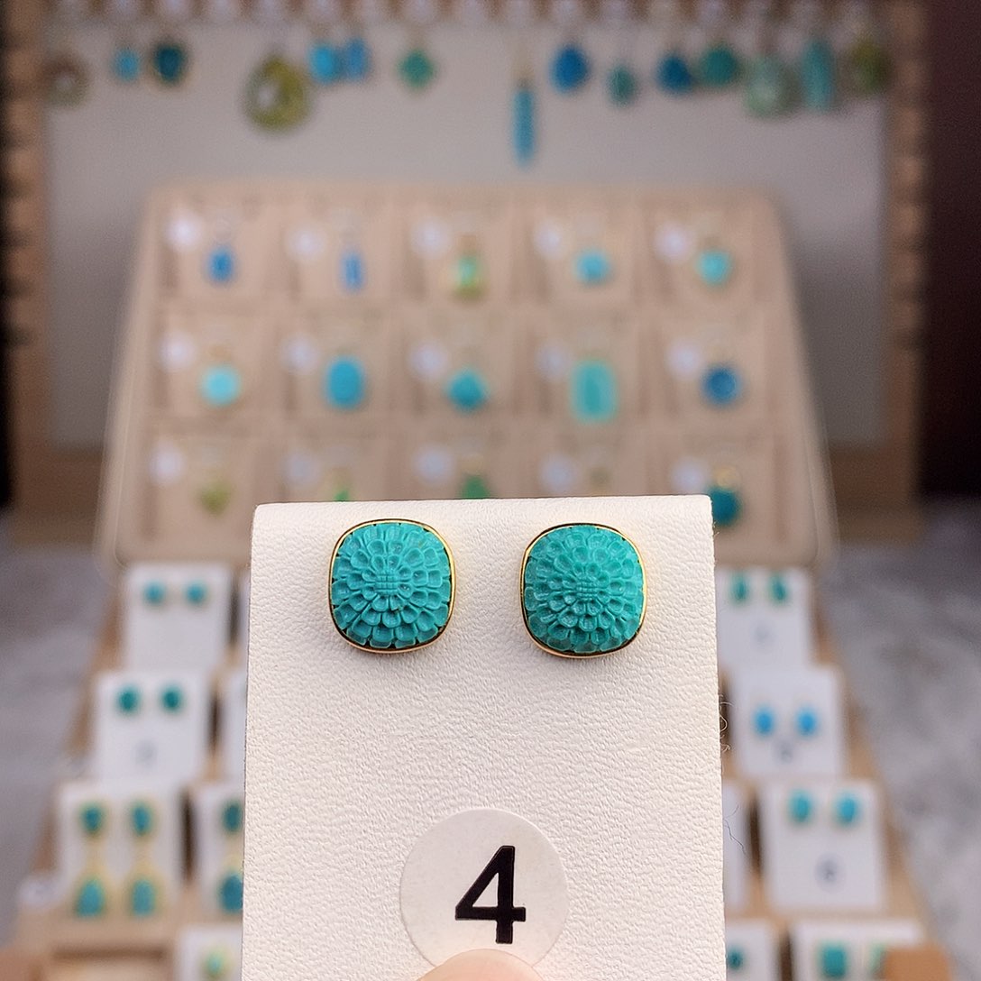 绿松石耳饰18K金镶嵌