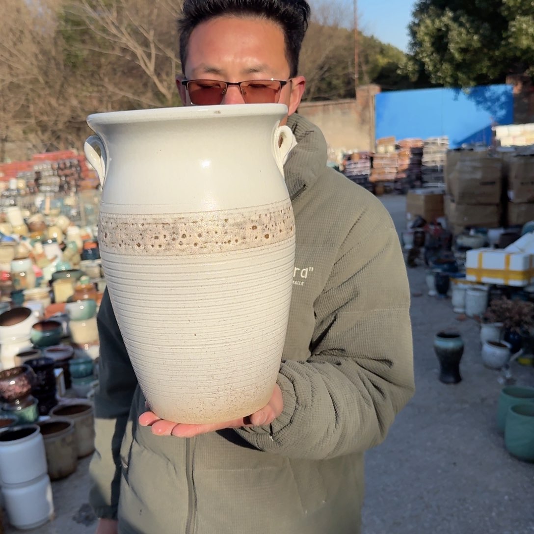 紫砂花盆口20高31（一个耳朵白色宋