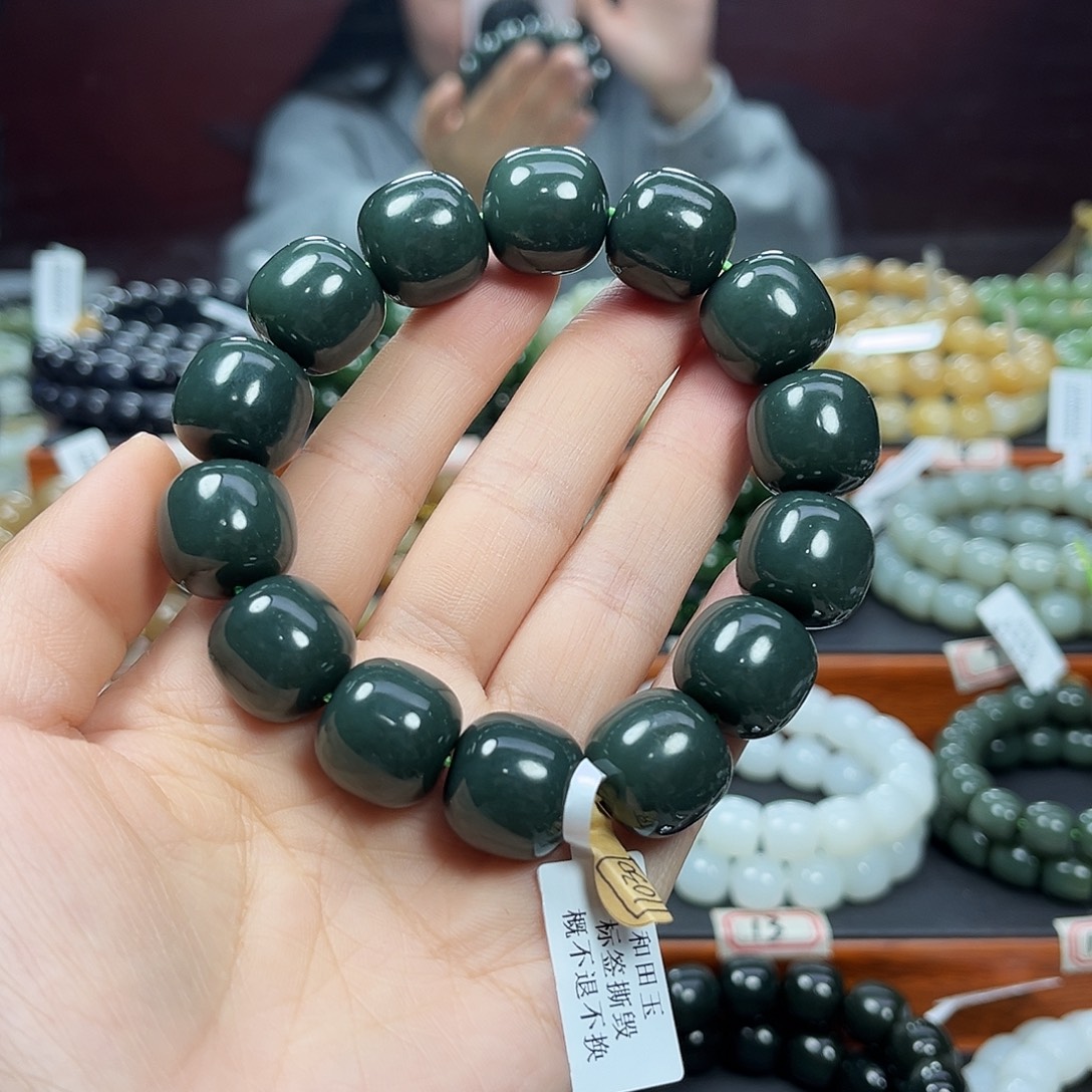 和田玉未镶嵌手链