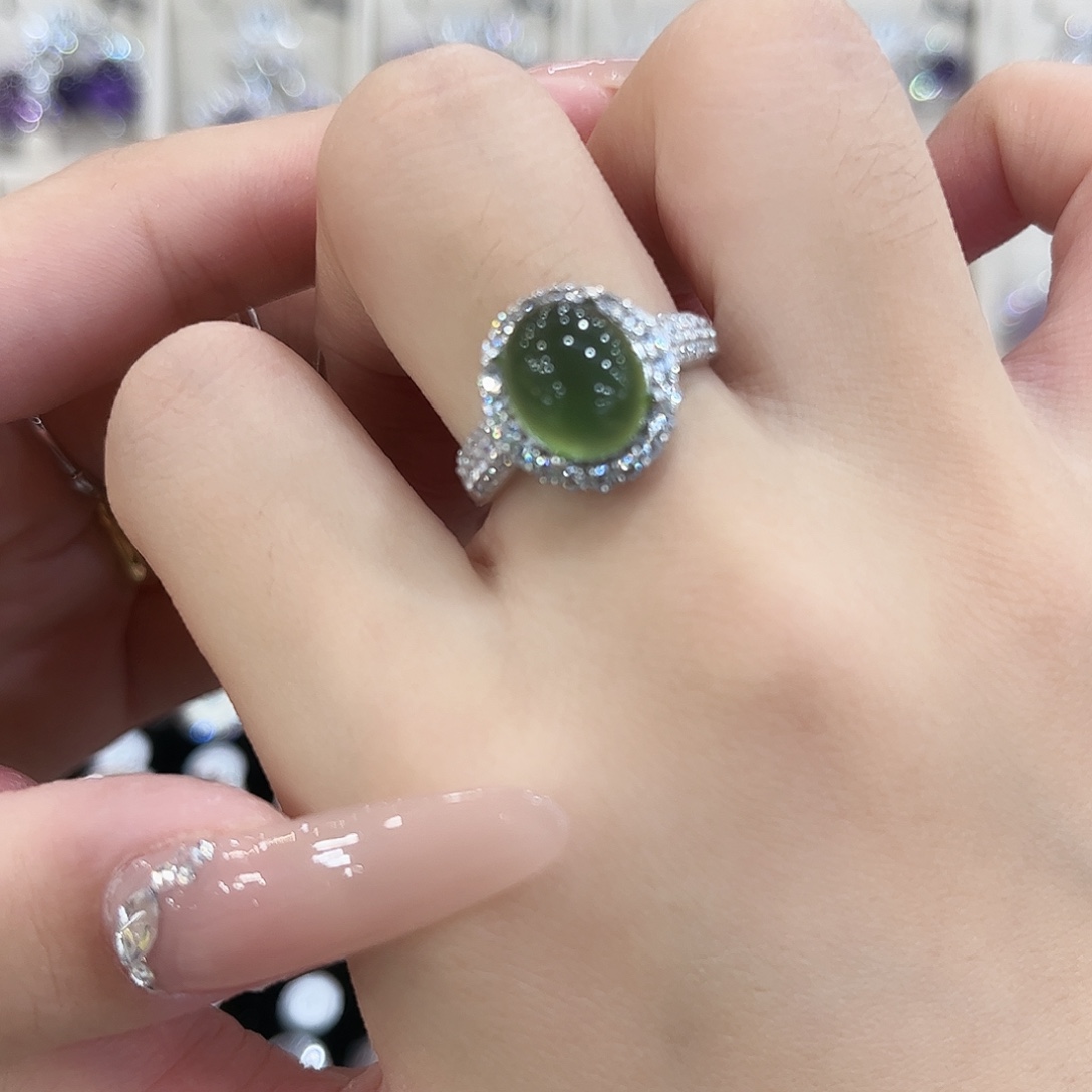 是***呀岫玉银S925镶嵌戒指