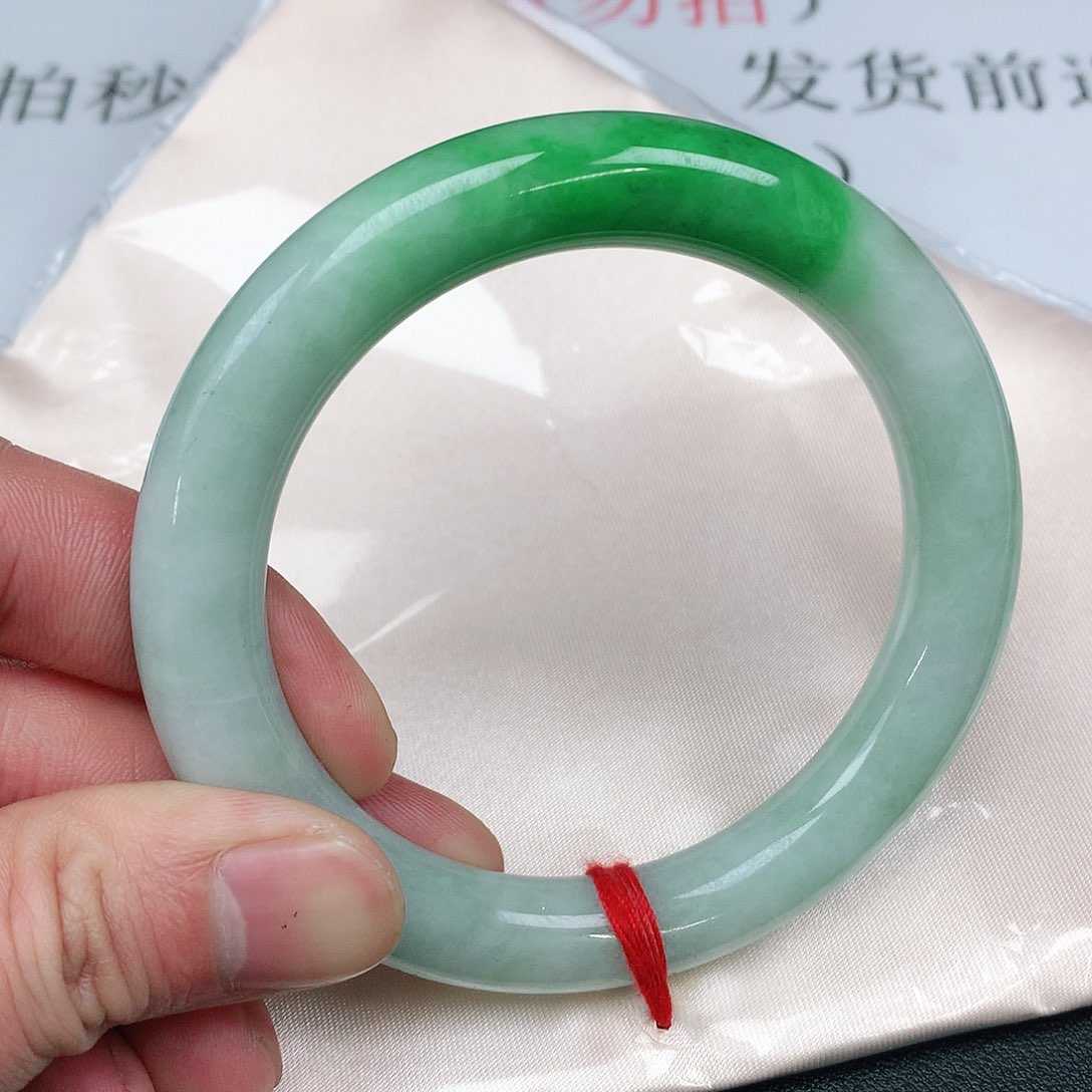 翡翠手镯未镶嵌圈58