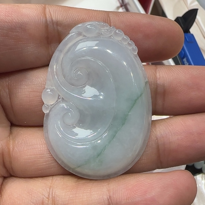 翡翠未镶嵌颈饰翡翠如意