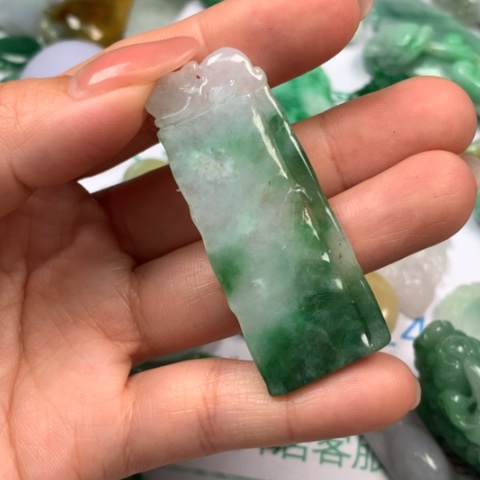定制翡翠未镶嵌翡翠