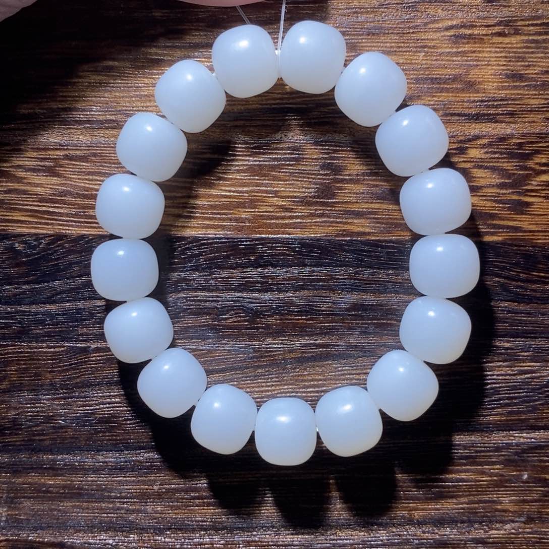 和田玉手串未镶嵌甬**滩13m老型