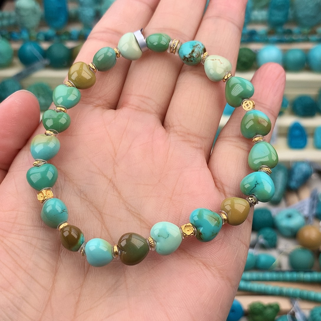 绿松石未镶嵌珠宝奇石8