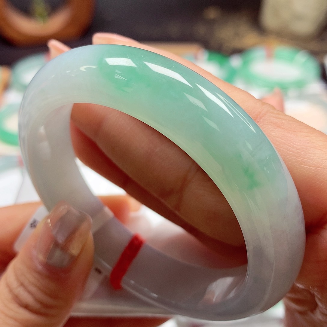 翡翠手镯未镶嵌53正35号88