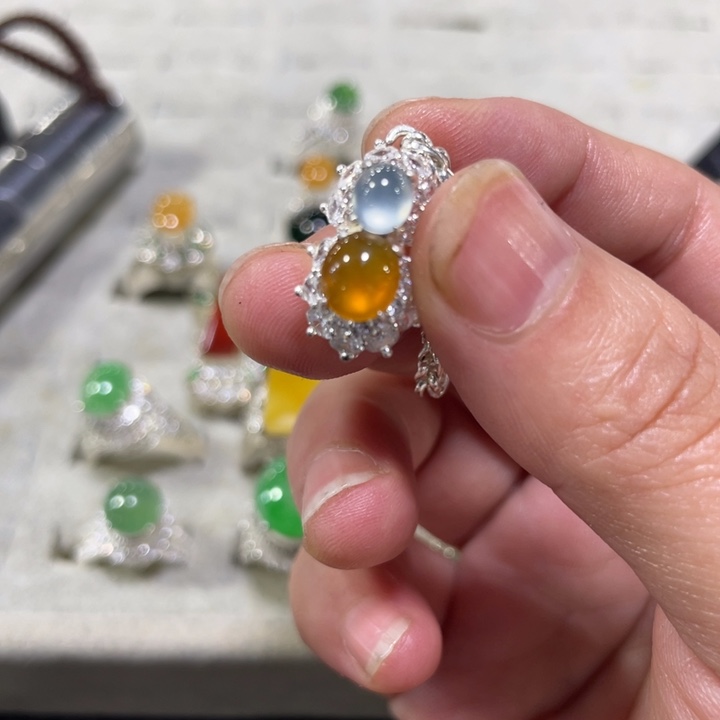 翡翠未镶嵌戒指缅甸天然翡翠