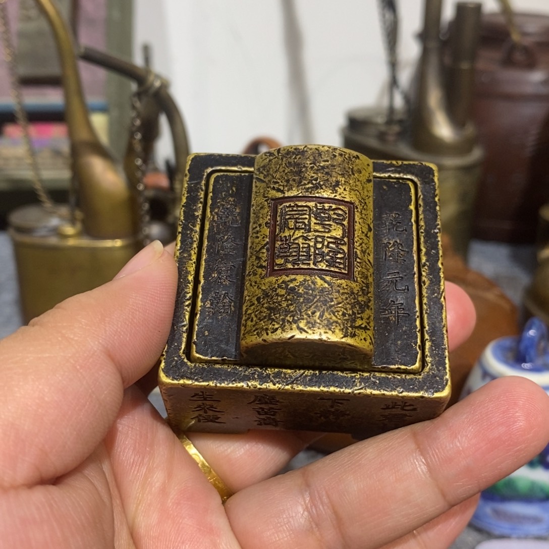 走***北玫瑰花园里红红火火过大年。