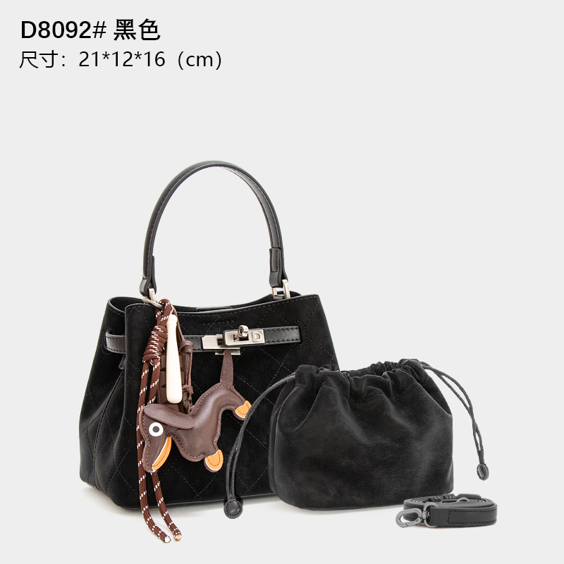 【RAIN.CUN】ZT-D8092-黑色气质时尚百搭简约斜跨轻奢女包