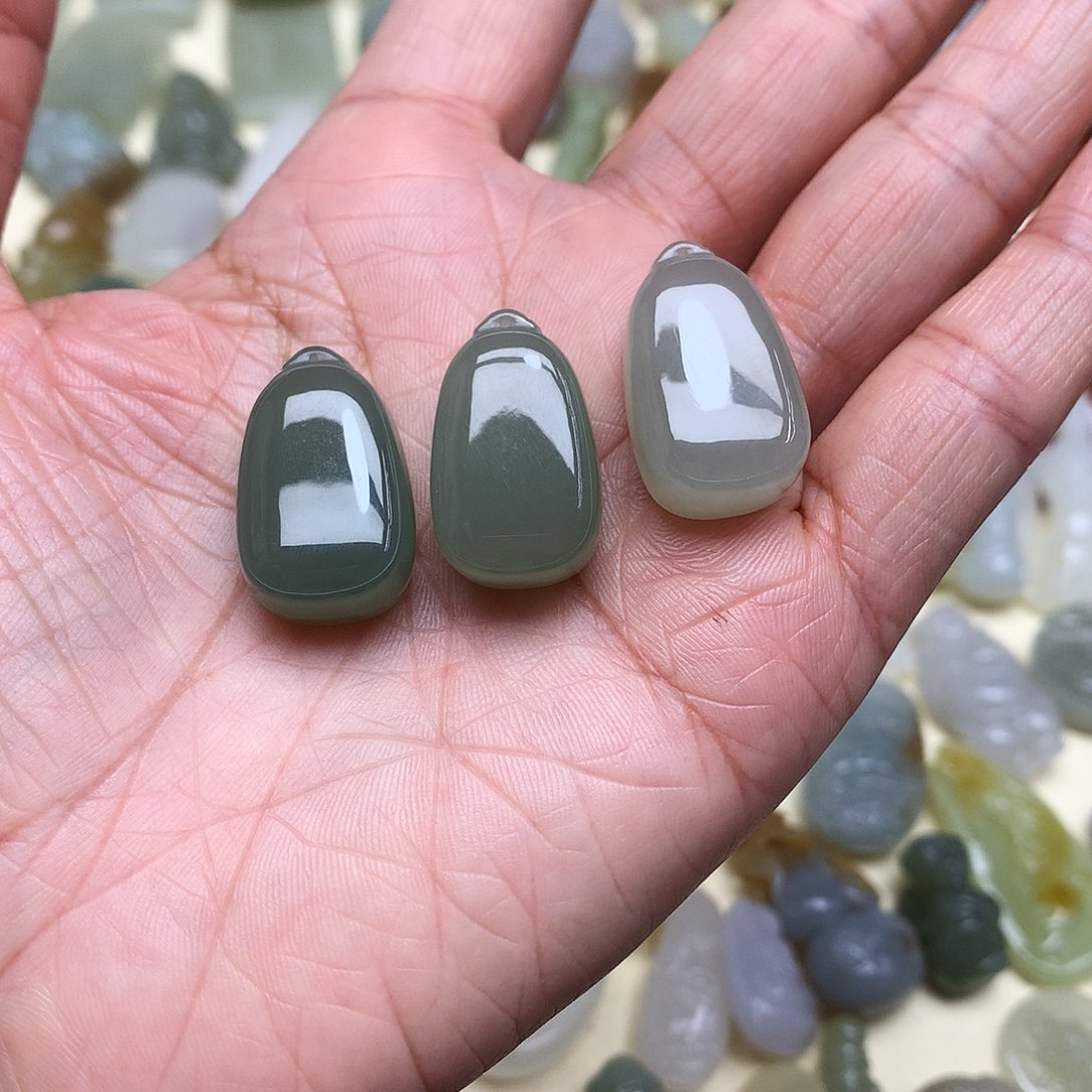 和田玉颈饰未镶嵌多样发一