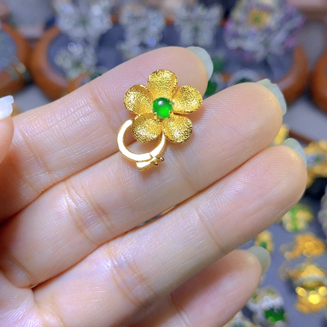 翡翠颈饰银S925镶嵌天然翡翠