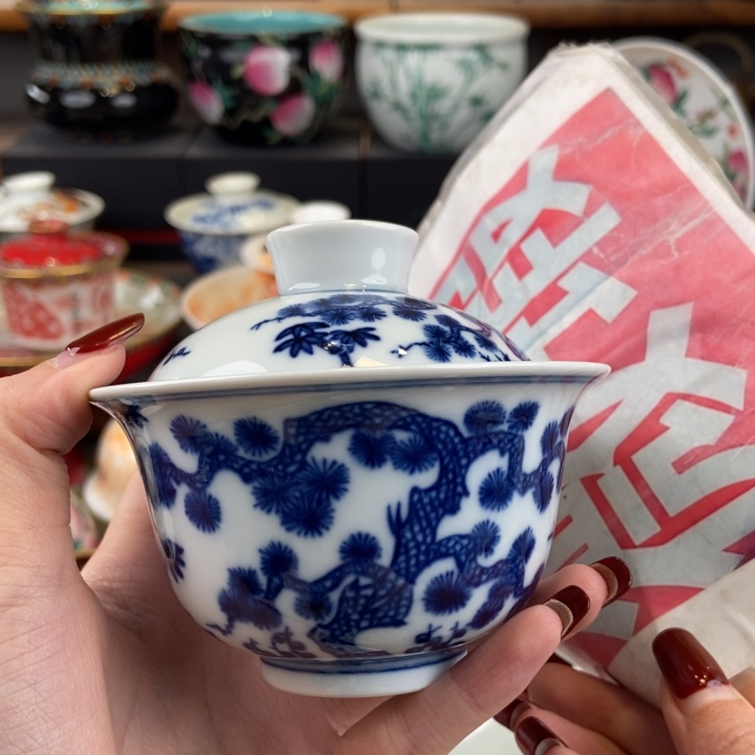 陶瓷艺术家的作品是一种