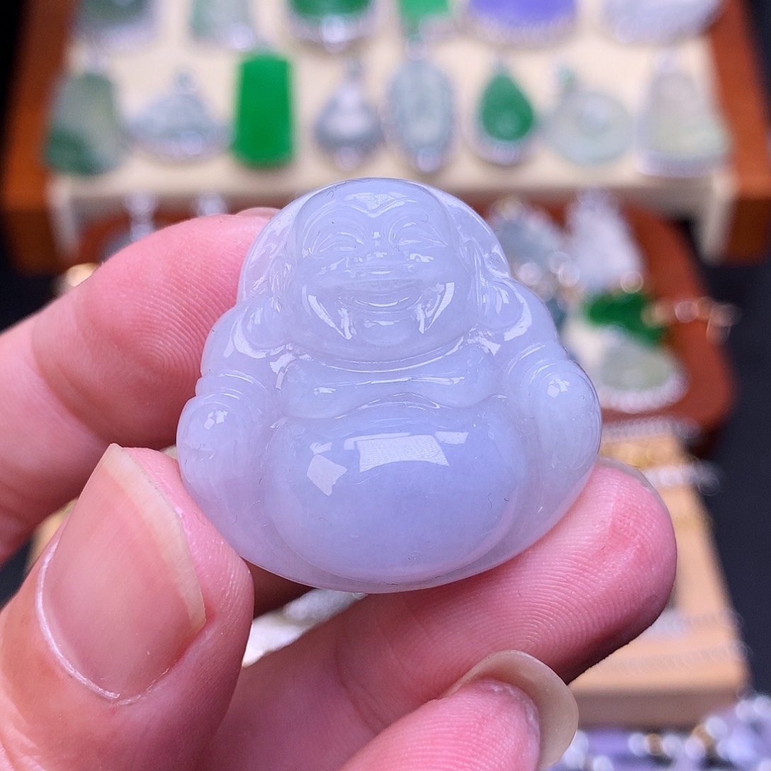 翡翠颈饰未镶嵌佛公