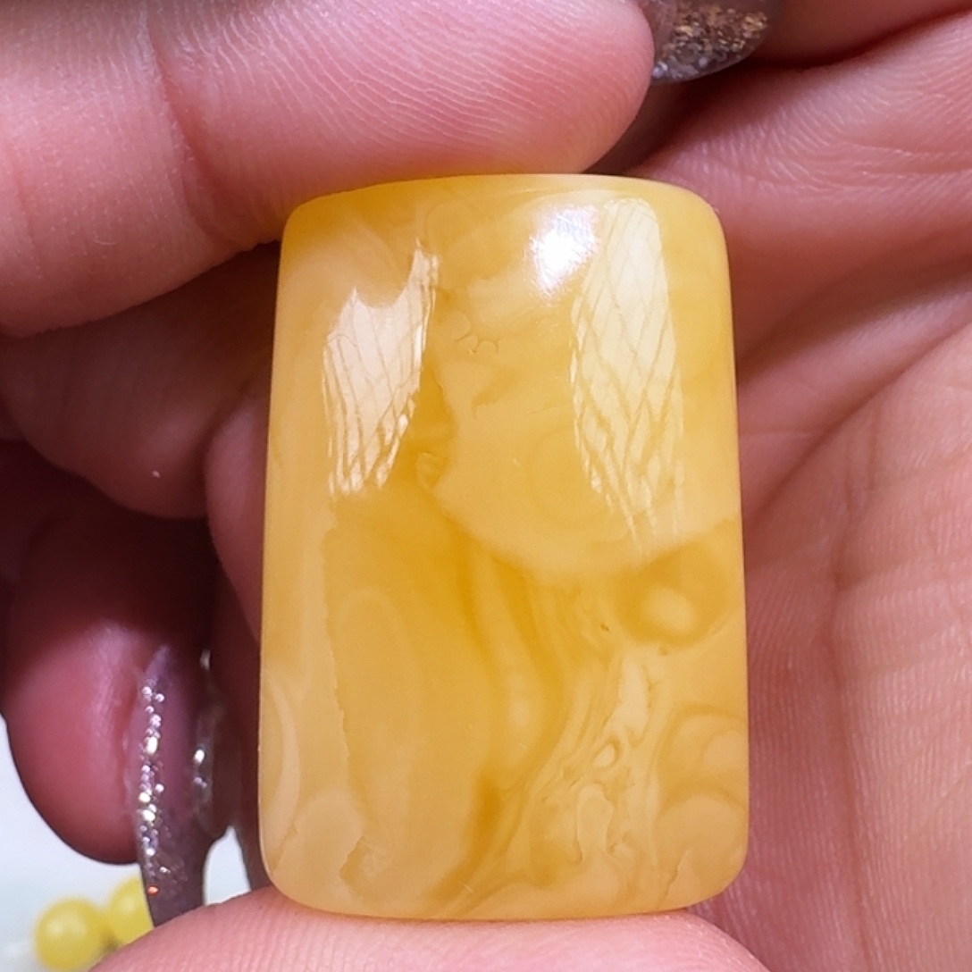 琥珀未镶嵌裸石编号239