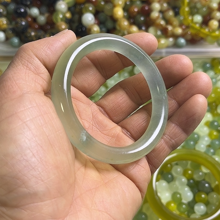 合金蛇纹石玉颈饰