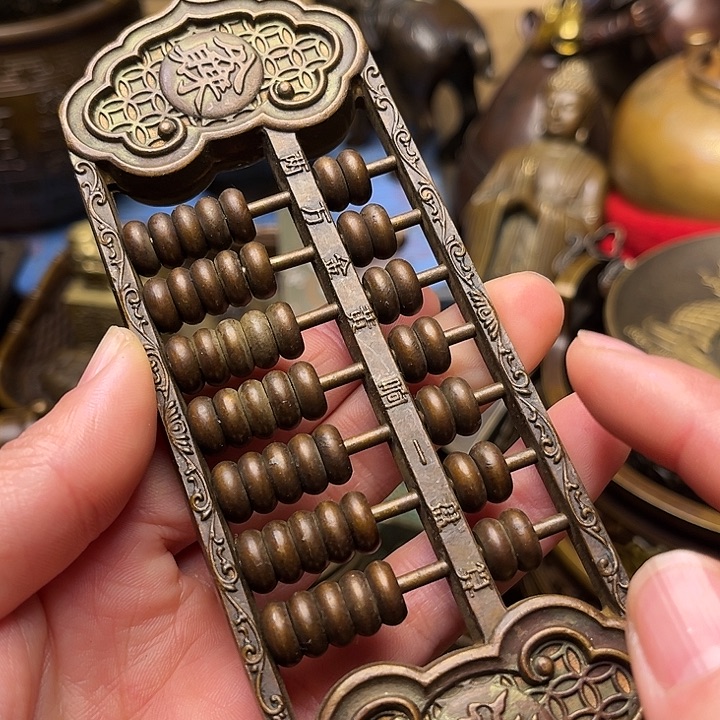 精美铜器批发档口