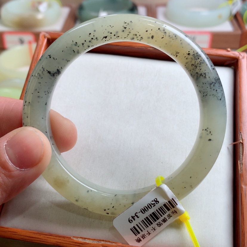 【闪购商品】和田玉手镯未镶嵌57.1