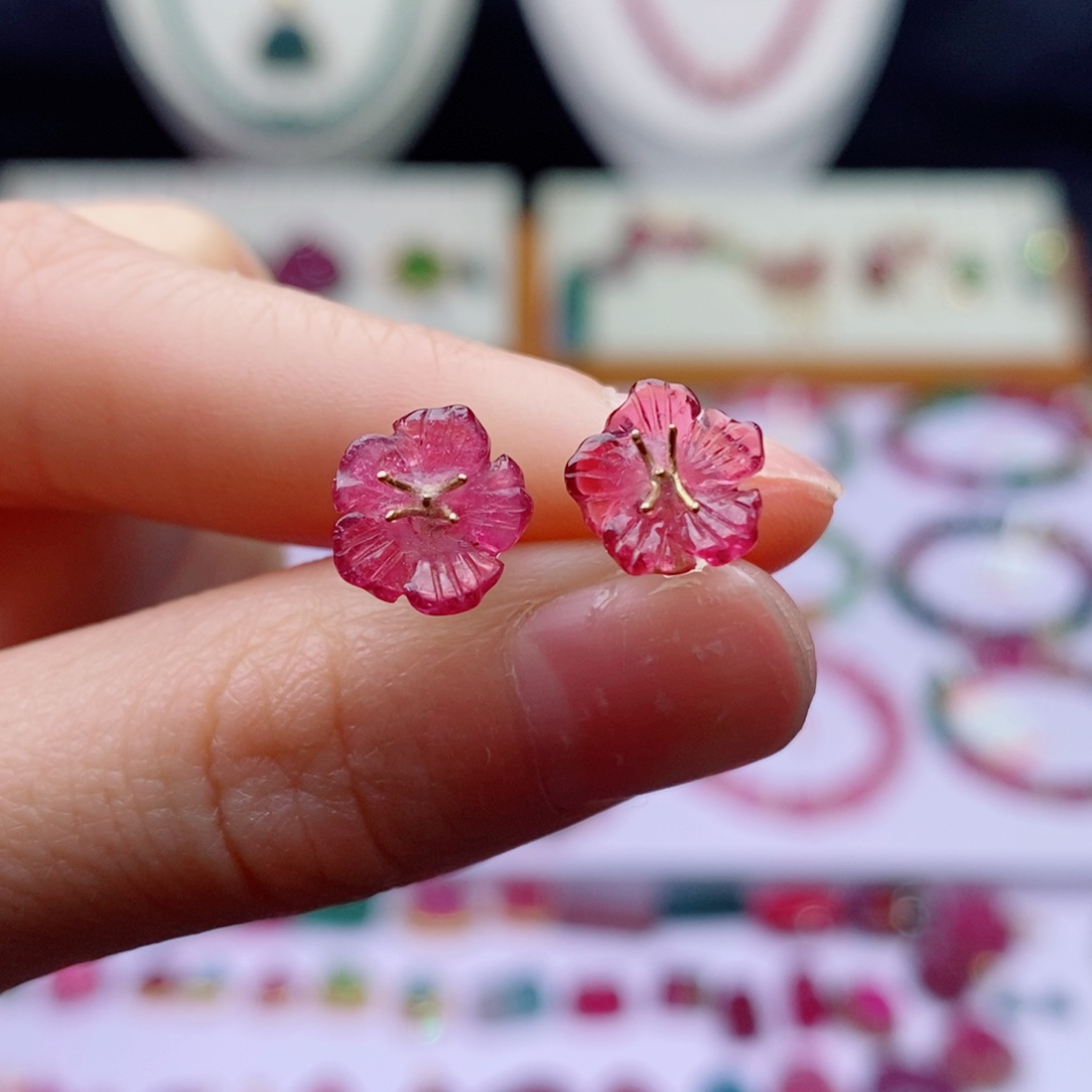 18K金镶嵌耳饰碧玺花花耳钉yy