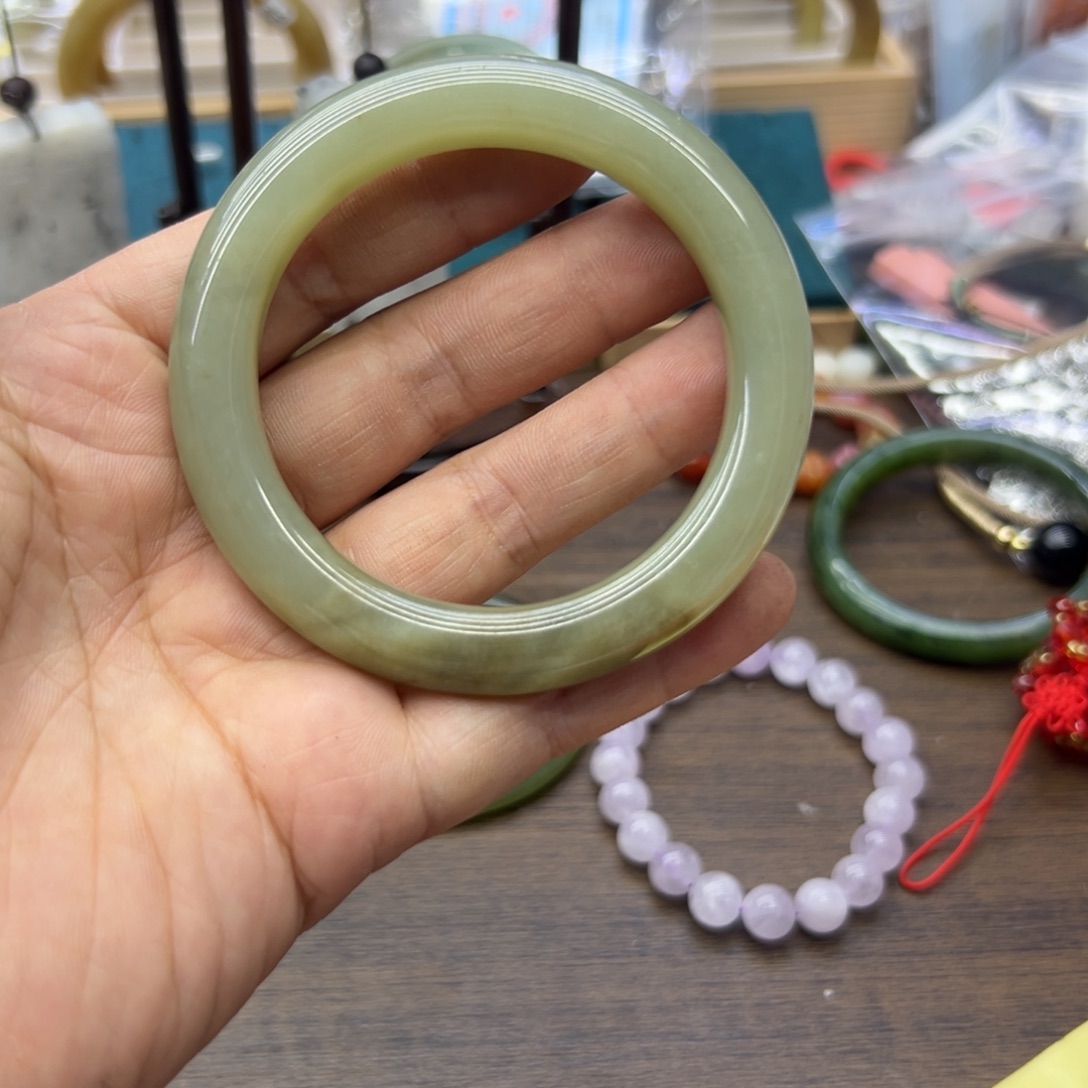 梦****和田玉未镶嵌手镯55.3圈围856