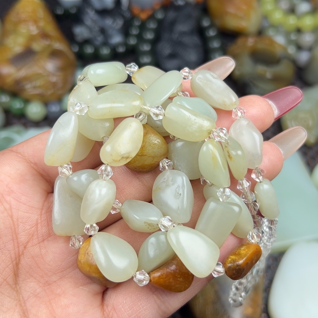 和田玉吊坠未镶嵌