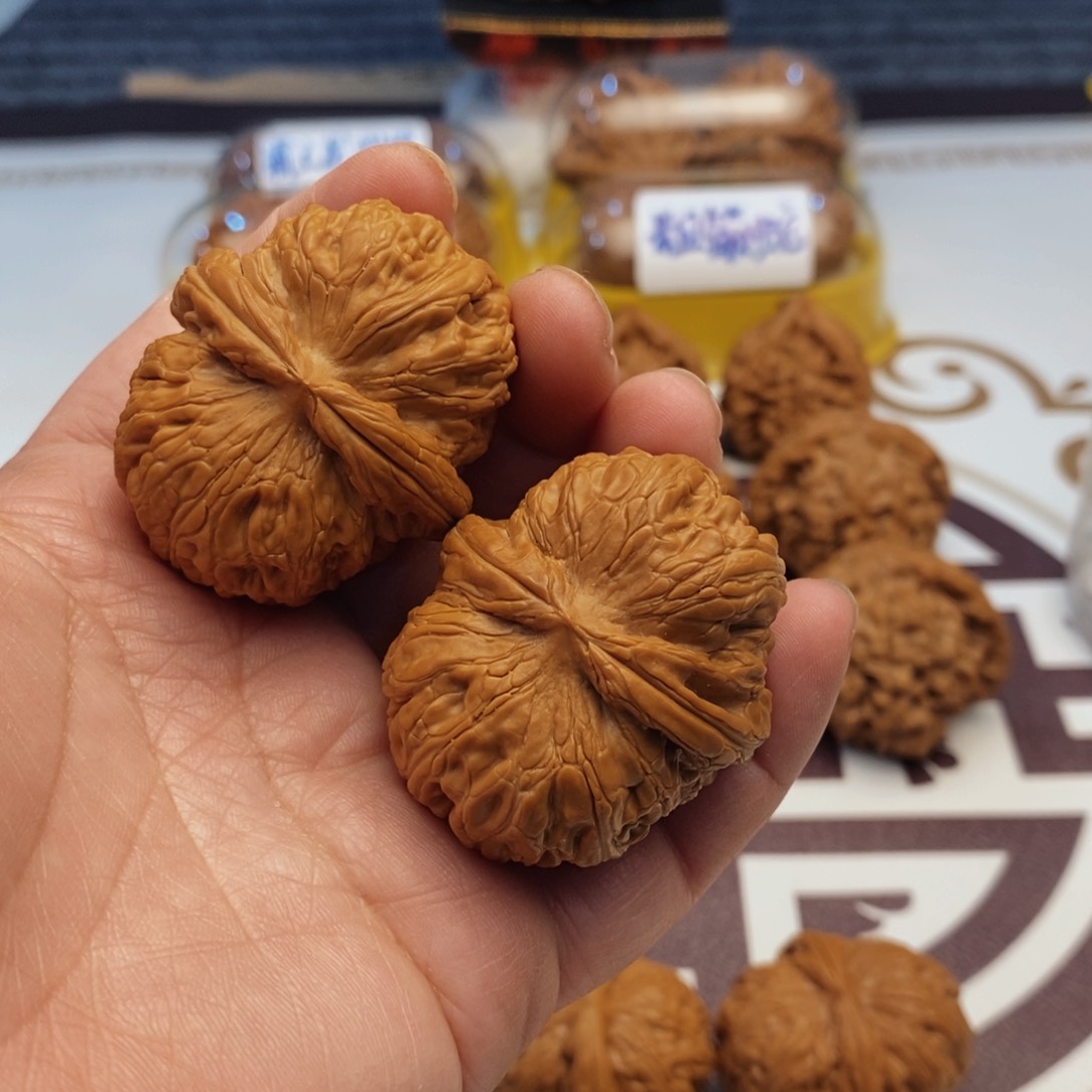 文玩核桃吊坠元宝45尺全品