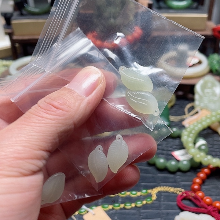 和田玉手串未镶嵌