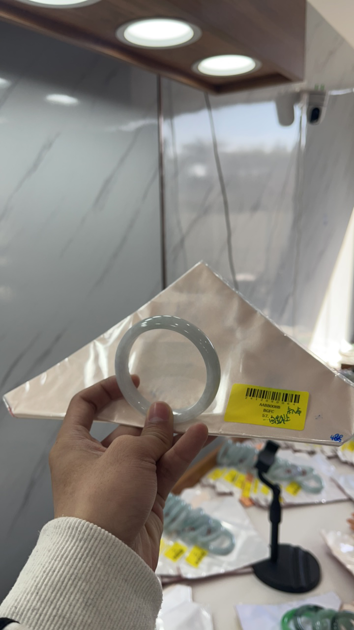 纯天然缅甸翡翠A货买断